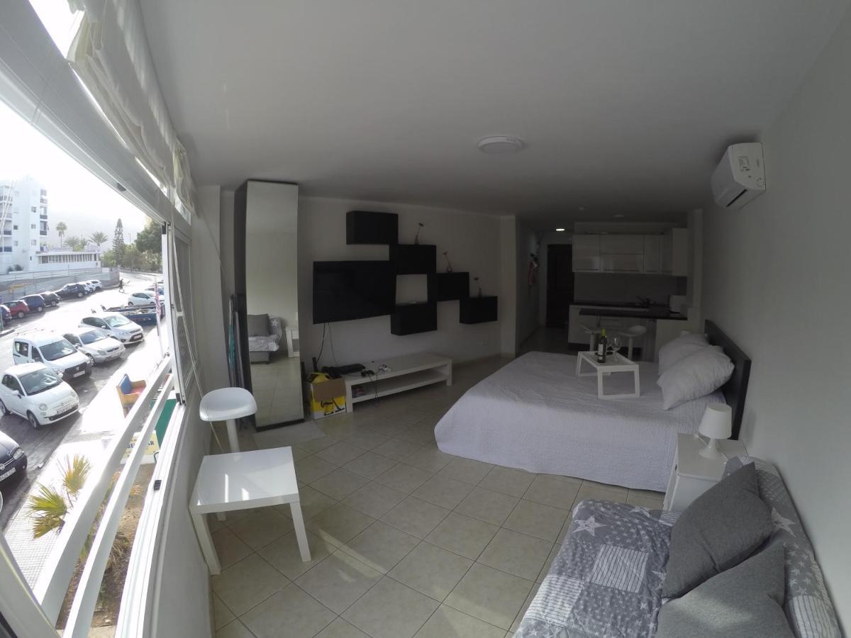 Studio Los Cristianos Beach Exterior photo
