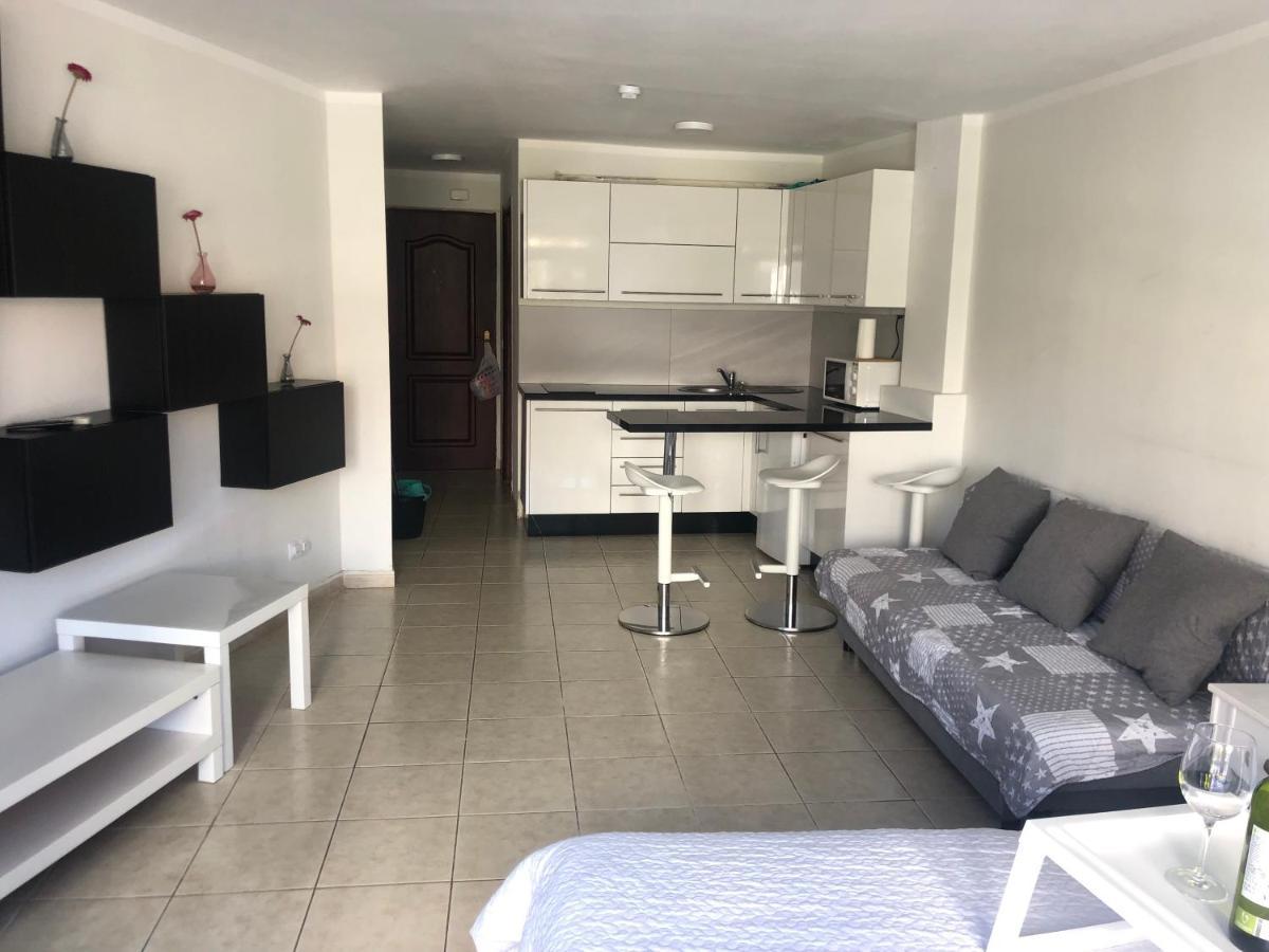 Studio Los Cristianos Beach Exterior photo